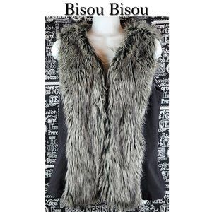 Bisou Bisou Faux Fur Black Vest Size Small
